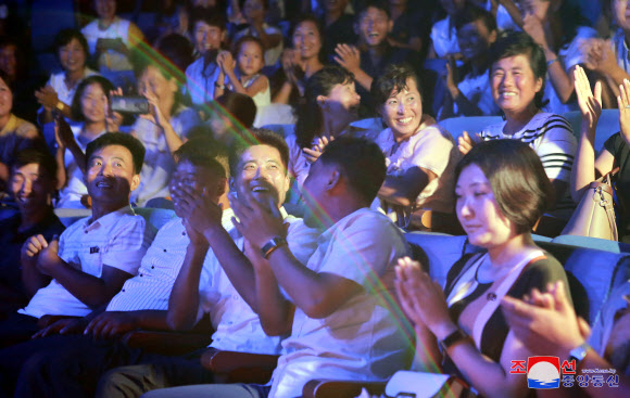 북한이 정권수립 76주년을 맞아 전국적으로 다양한 경축 행사를 진행했다고 조선중앙통신이 10일 보도했다. 2024.9.10  평양 조선중앙통신·연합뉴스