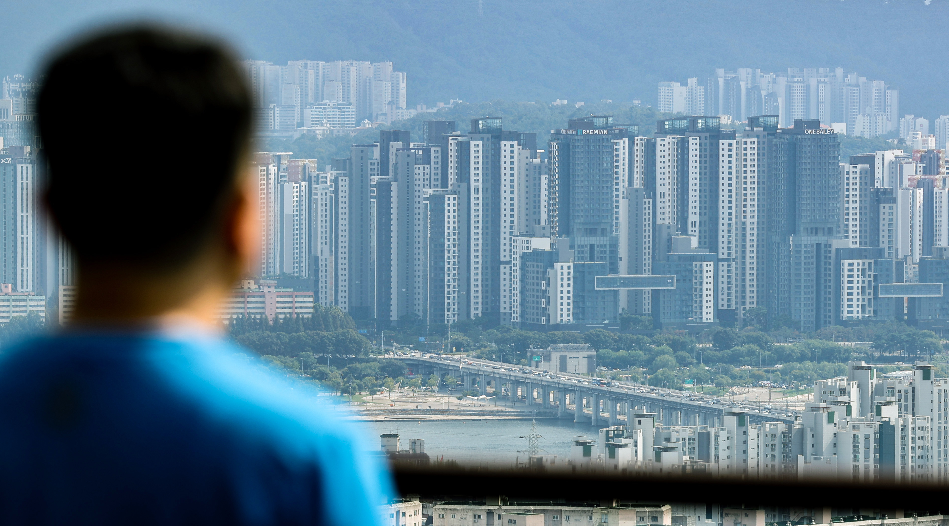 서울 남산에서 바라본 서초구 일대 아파트. 2024.9.18 연합뉴스