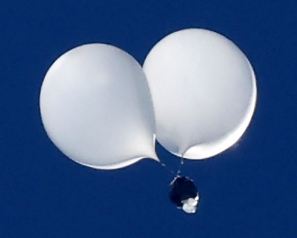 국군의날 지나고 쓰레기 풍선 부양한 북한