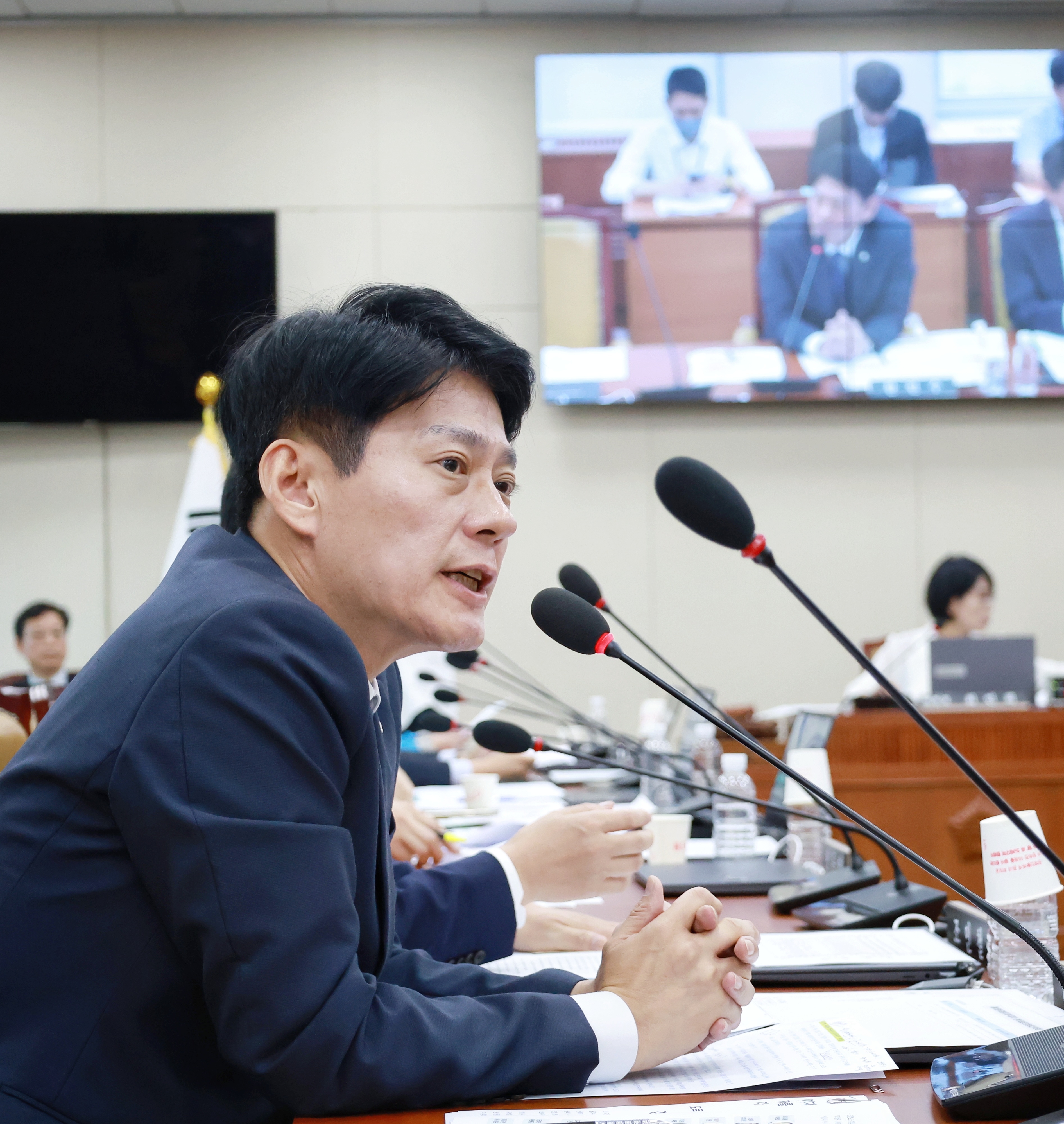 국회 과방위의 과학기술정보통신부 국감에서 질의하고 있는 한민수 의원(더불어민주당)