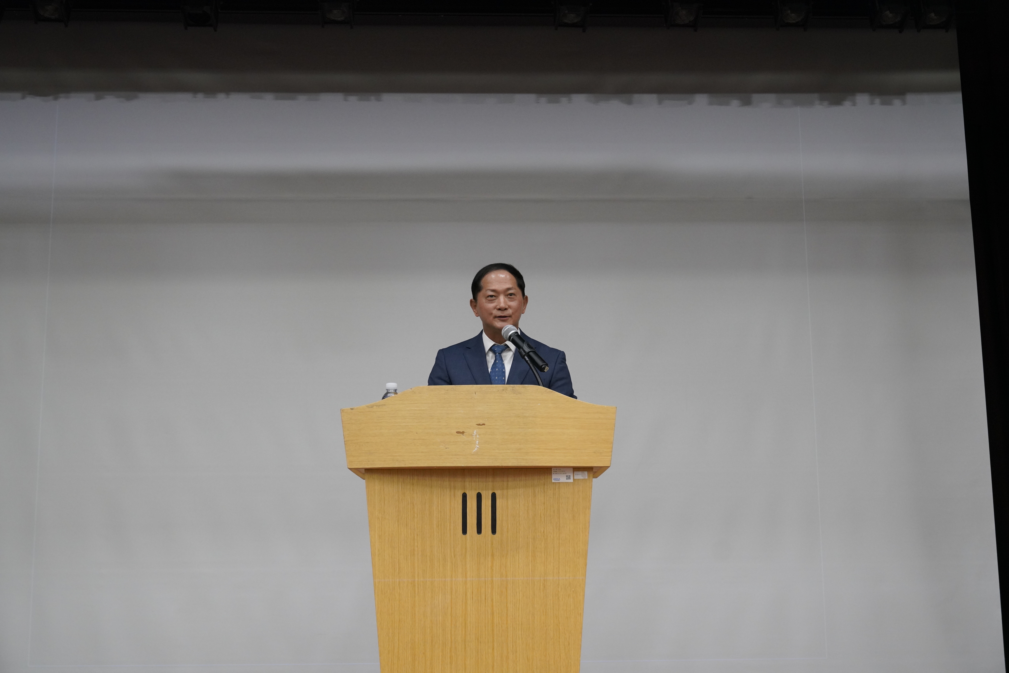 경기도주식회사 이재준 신임 대표이사가 17일 성남시 경기스타트업캠퍼스에서 취임사를 하고 있다. (경기도주식회사 제공)