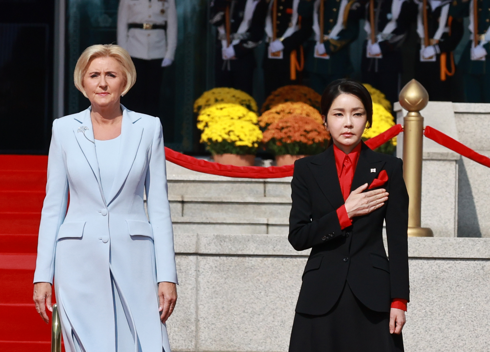 김건희 여사, 폴란드 대통령 공식 환영식 참석