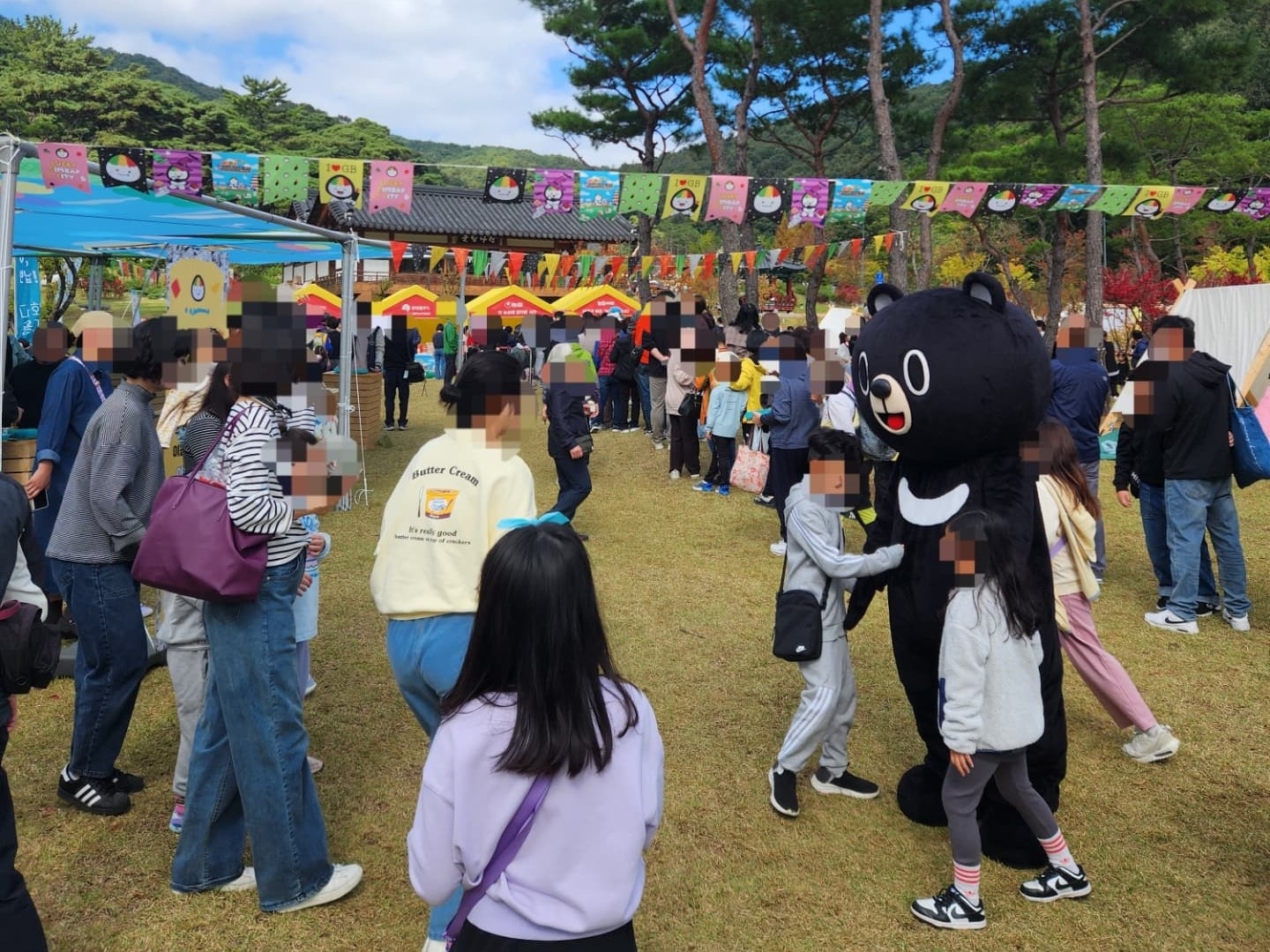 경북 김천시가 26~27일 주최한 ‘제1회 김천김밥축제’에 많은 인파가 몰렸다. 김천시 공식 인스타그램 캡처