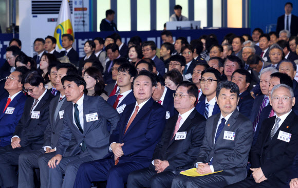 윤석열 대통령, 지방자치.균형발전의 날 기념식 참석