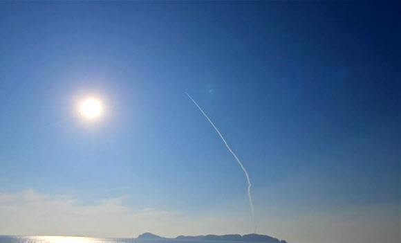 군, 지대지미사일 실사격 훈련 실시