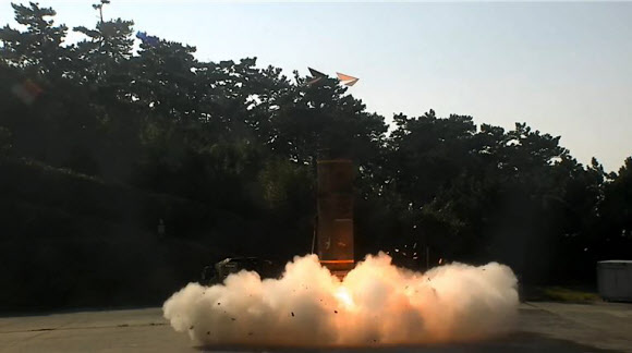 군, 지대지미사일 실사격 훈련 실시