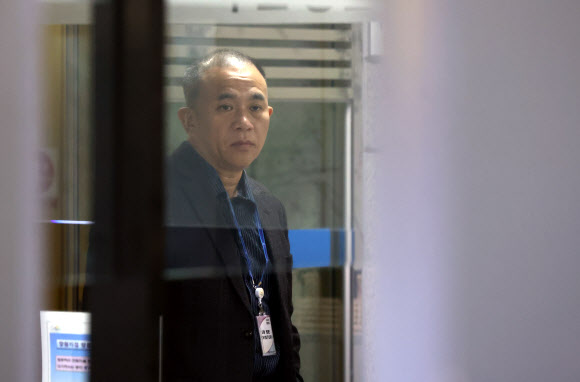 검찰에 출석한 명태균