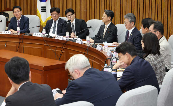 축사하는 한동훈 대표