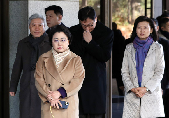 법정 나서는 조국혁신당 의원들