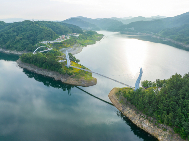 영주호의 랜드마크 용마루 공원 전경. 영주시 제공