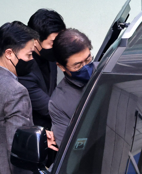김봉식 서울경찰청장 검찰 송치