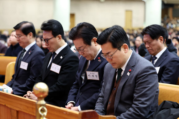 더불어민주당 이재명 대표가 25일 서울 여의도순복음교회에서 열린 성탄예배에 참석해 있다. 2024.12.25 연합뉴스