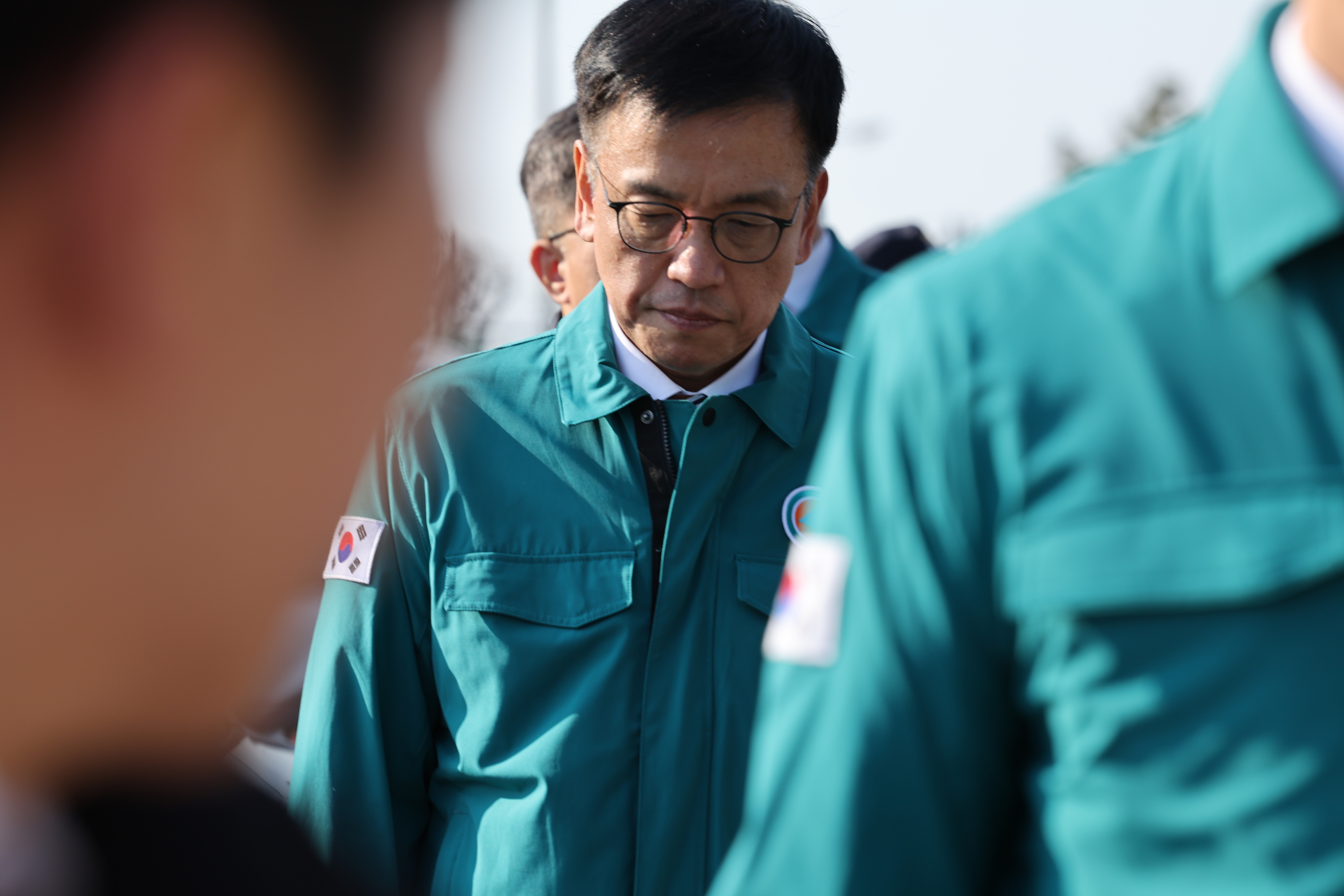 무안공항 여객기 사고 유가족 만난 최상목 권한대행