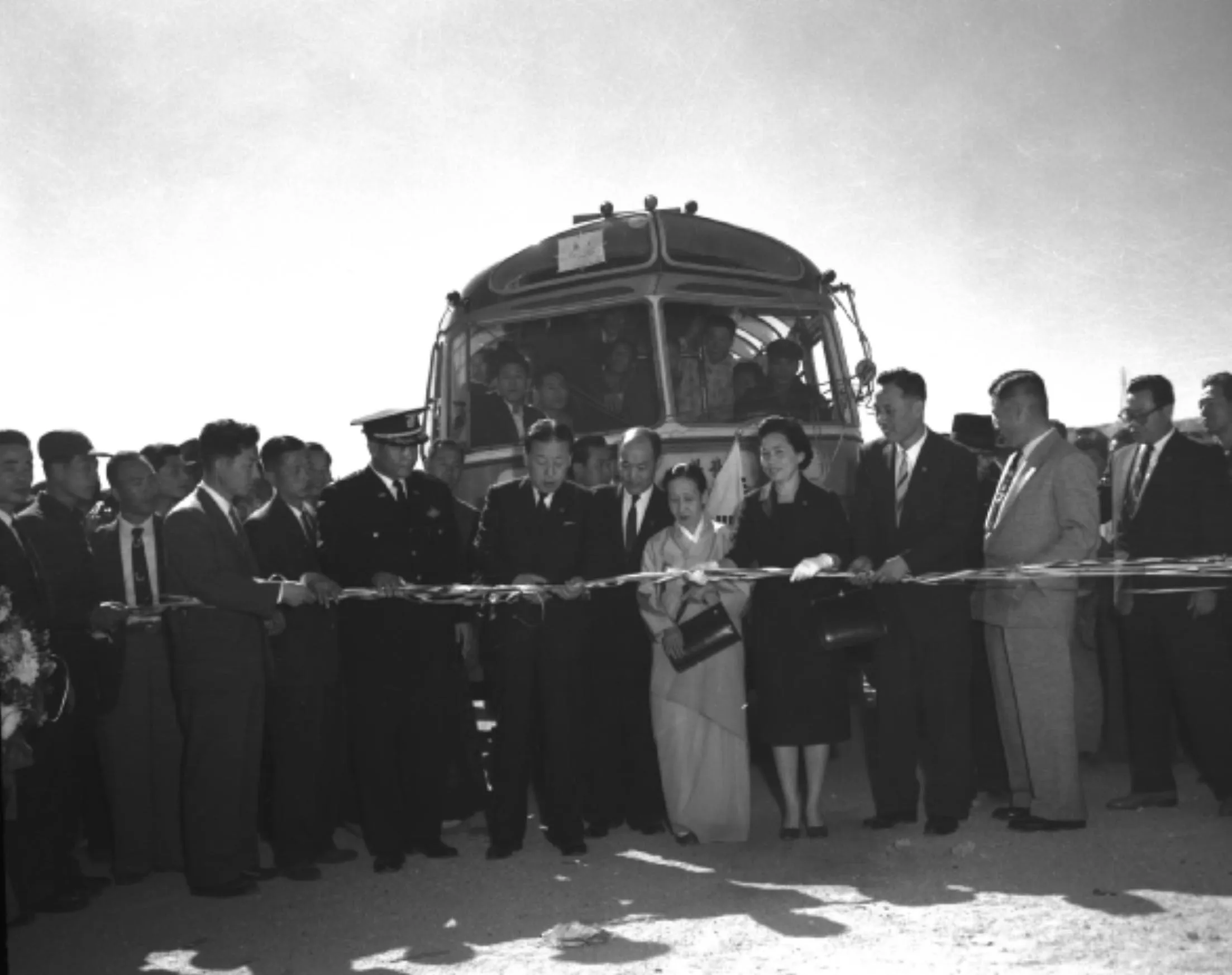 금호동 버스 개통식.