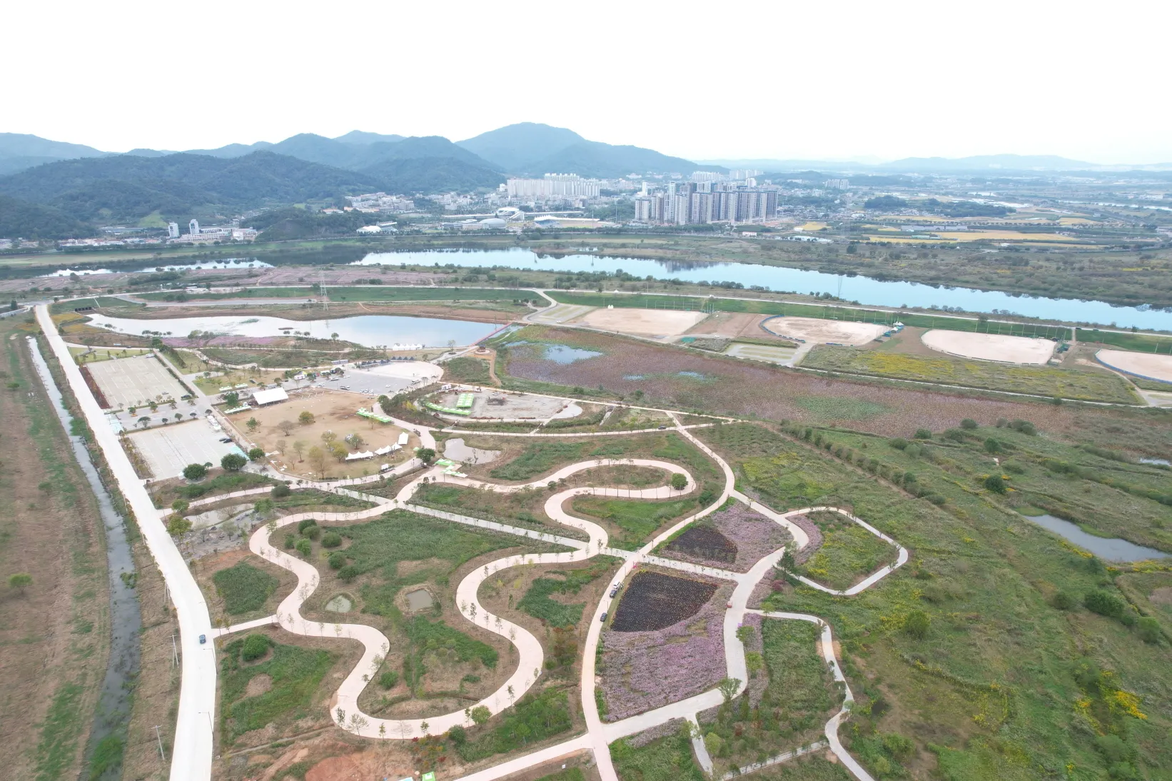 내년 착공해 2027년 준공할 예정인 영산강 지방정원은 3년간 운영 실적을 바탕으로 2029년 국가정원을 신청할 계획이다. 사진은 영산강 일대.
나주시 제공