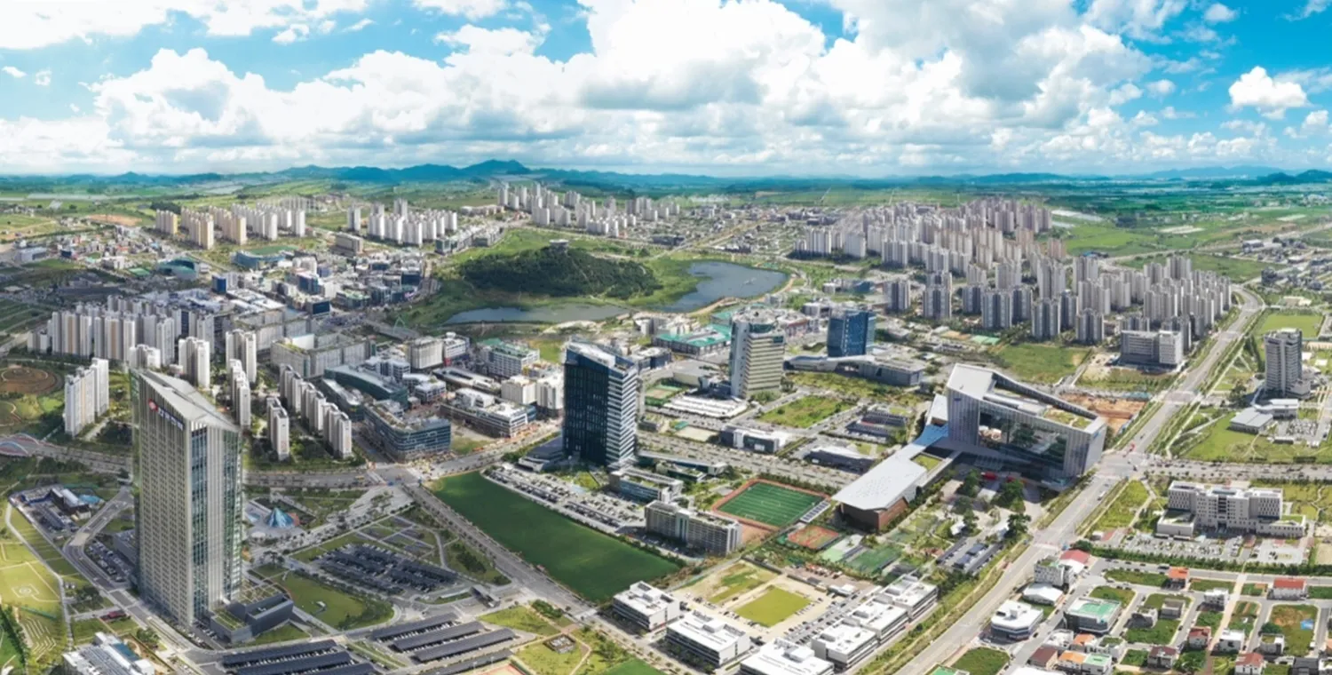 나주시는 올해 빛가람혁신도시를 중심으로 구축된 에너지신산업 기반을 강화할 방침이다. 사진은 빛가람혁신도시 전경. 
나주시 제공