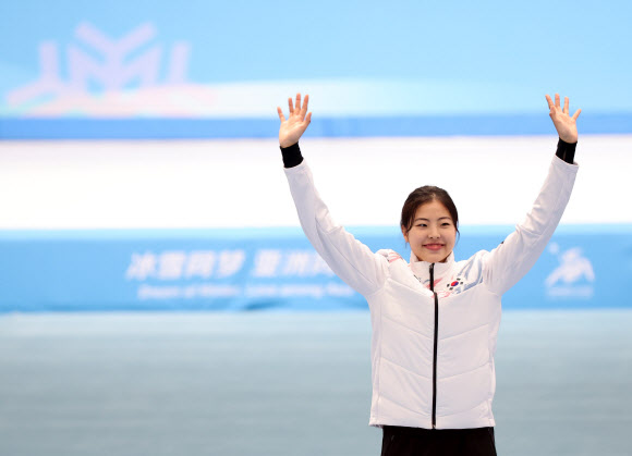 활짝웃는 금메달 이나현