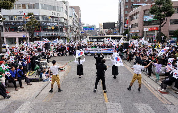 삼척보통학교 4?15 만세운동 재현