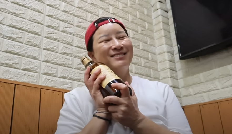 전 골프선수 박세리가 즐겨 마시는 위스키를 공개했다. 유튜브 ‘박세리의 속사정’ 캡처