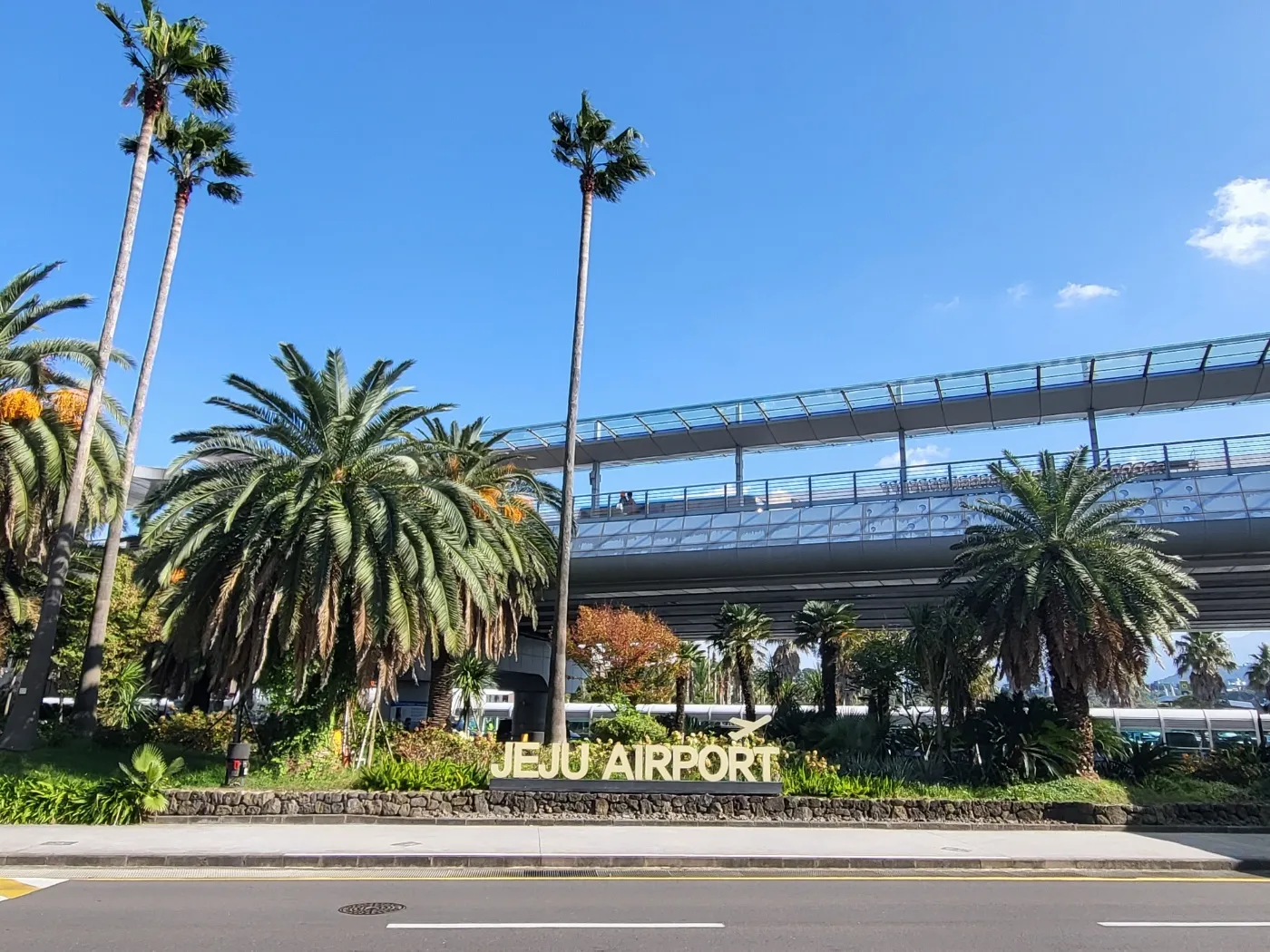 제주국제공항 외부 전경. 제주 강동삼 기자