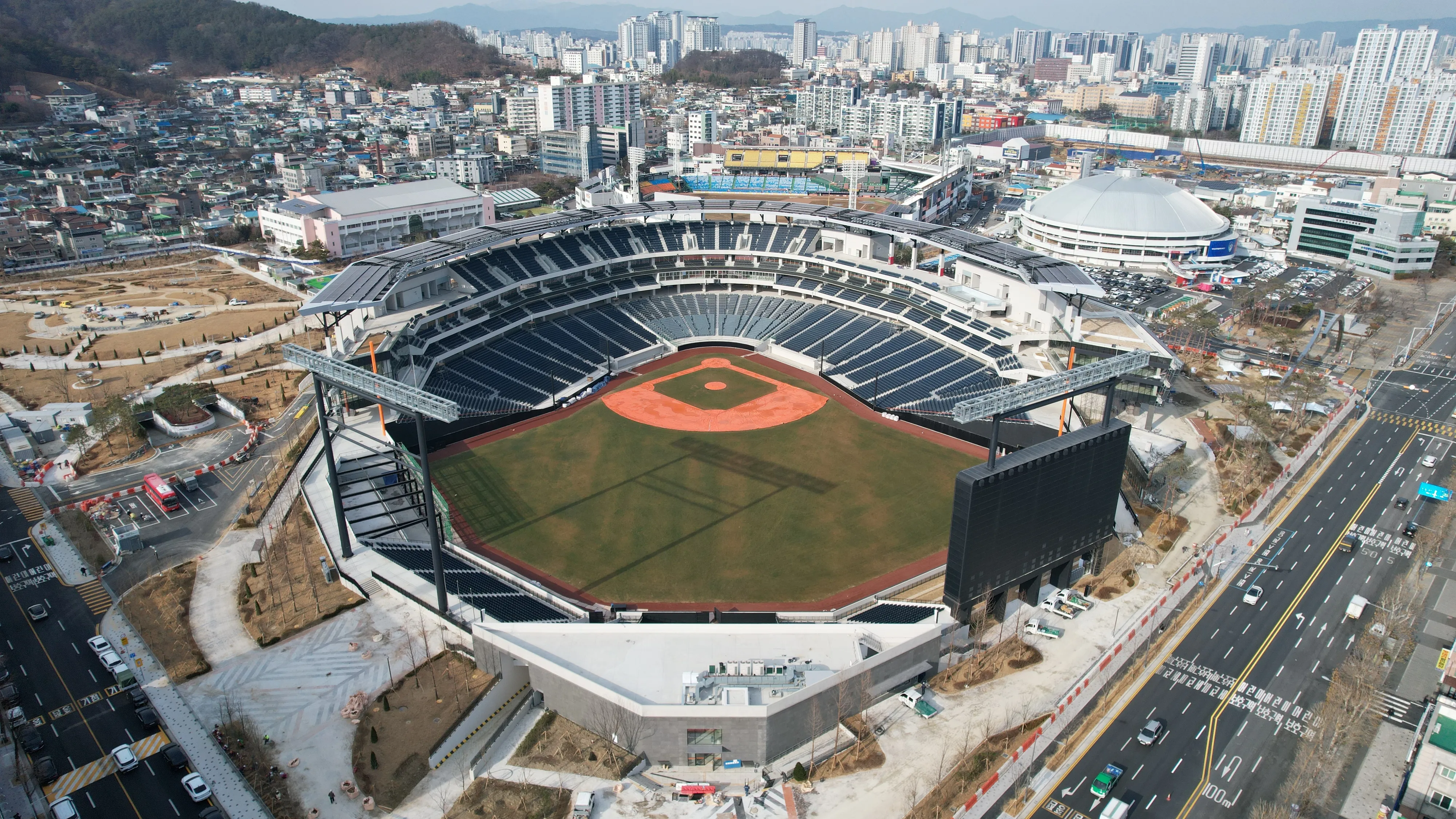 지난 5일 개장한 대전 한화생명 볼파크.
대전시 제공