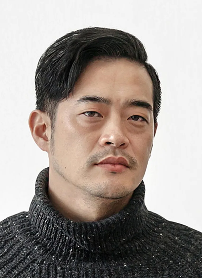 김건호 큐레이터