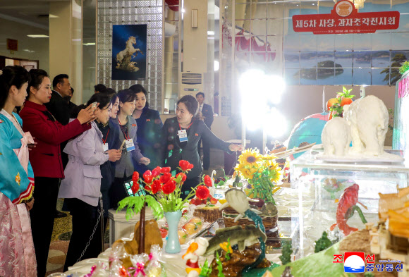 북한, 제5차 사탕·과자조각전시회 개최