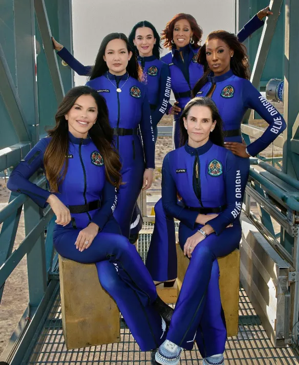 미국 민간 우주기업 블루 오리진의 ‘NS-31’에 탑승하는 6명의 여성 우주인들. 왼쪽 두번째가 첫 베트남계 미국인으로 우주 탐험에 나서는 아만다 응우옌.  인스타그램 캡처