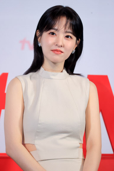 배우 박보영이 21일 서울 영등포구 CGV 영등포에서 열린 tvN 드라마 ‘미지의 서울’ 제작발표회에서 포즈를 취하고 있다. 2025.5.21 연합뉴스