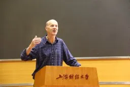 중국 간첩 혐의로 체포된 미국 경제학자 존 로저스. 구글 스칼라 캡처