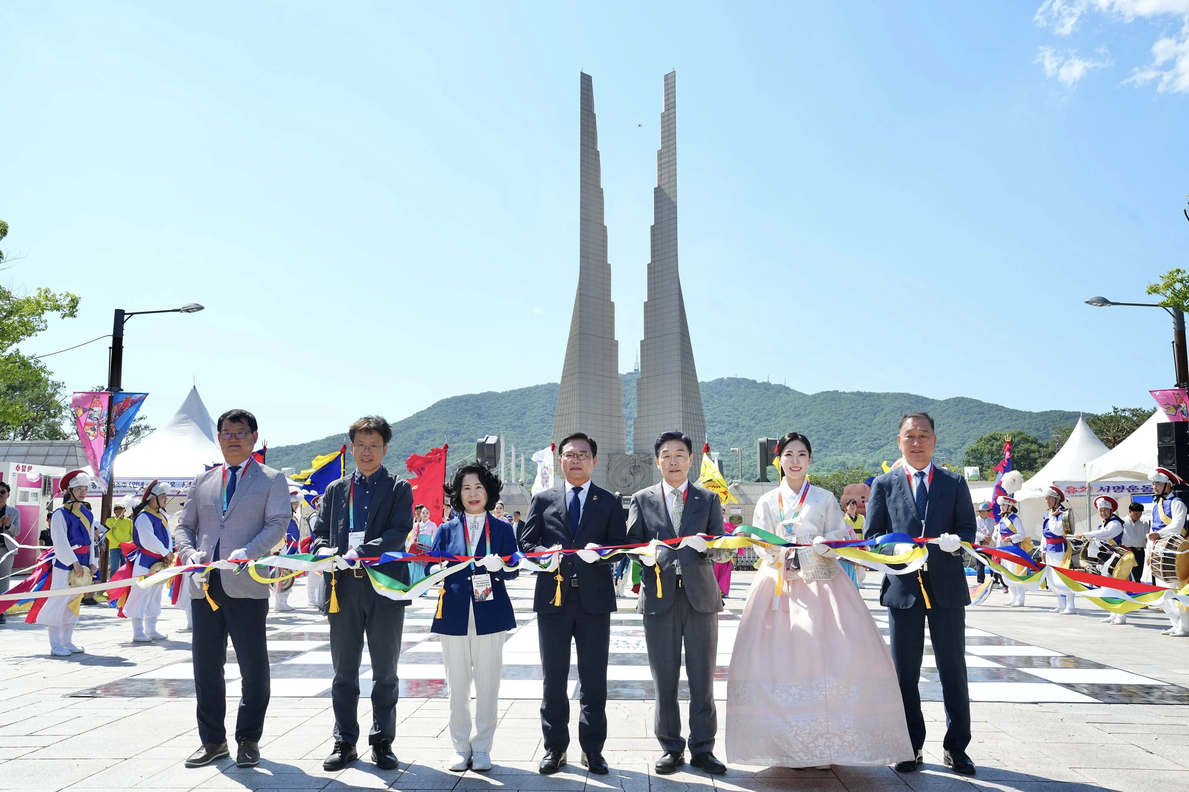 4일 독립기념관에서 ‘2025 천안 K-컬처박람회’ 개장식이 열리고 있다. 시 제공
