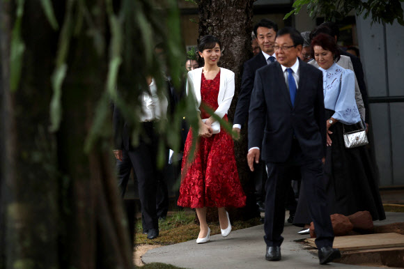 일본의 카코 공주가 8일(현지시간) 브라질 파라나 주 마링가에 있는 마링가 문화체육협회를 방문했다. 로이터 연합뉴스