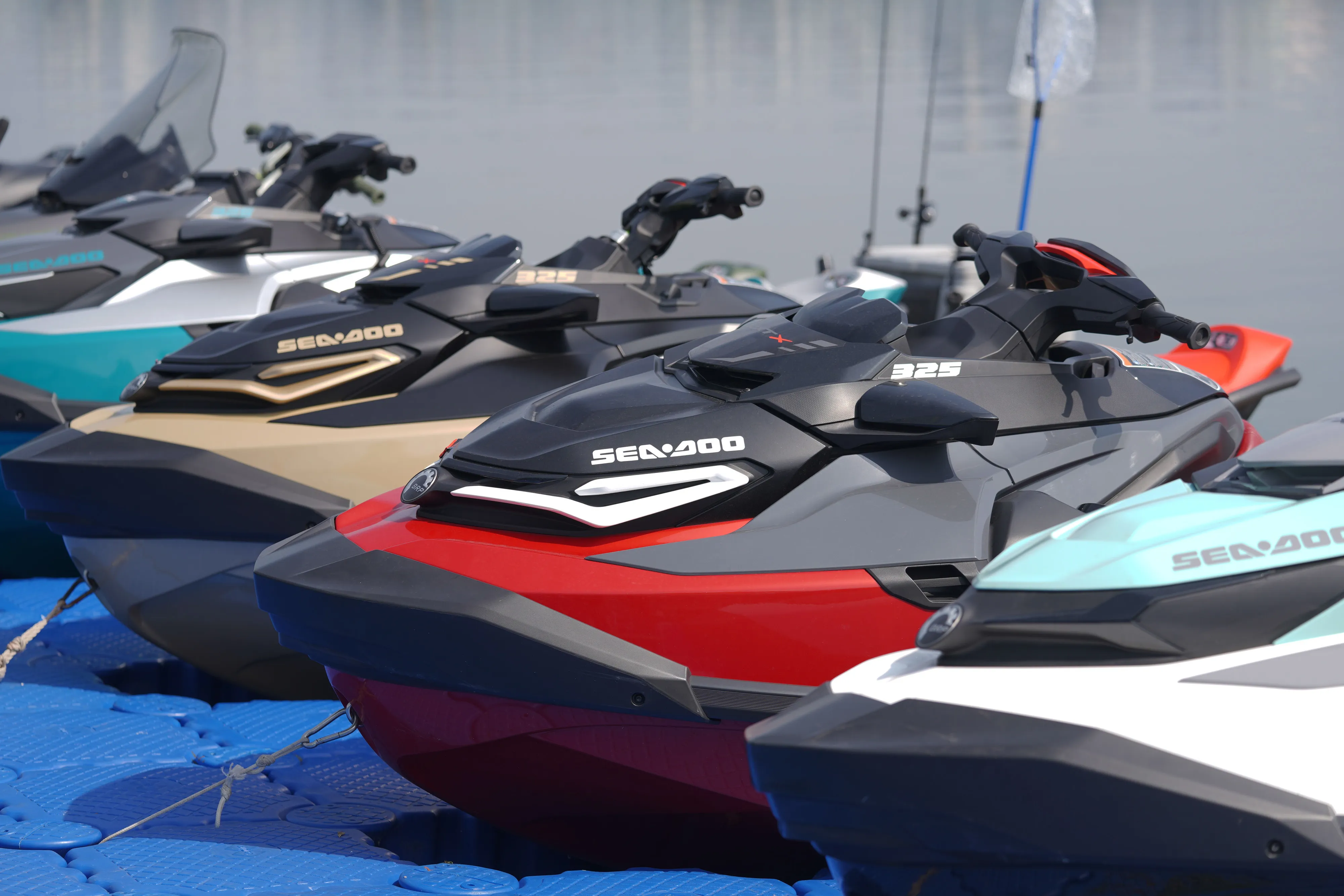 BRP사의 씨두(SEA-DOO)가 15일 서울 여의도 한강에 위치(영등포구 여의도동 85-5)한 씨두 시승체험장에서 해양 레저스포츠의 매력을 직접 체험할 수 있는 씨두데이(SEA-DOO DAY)를 개최했다.  사진- 씨두데이 제공