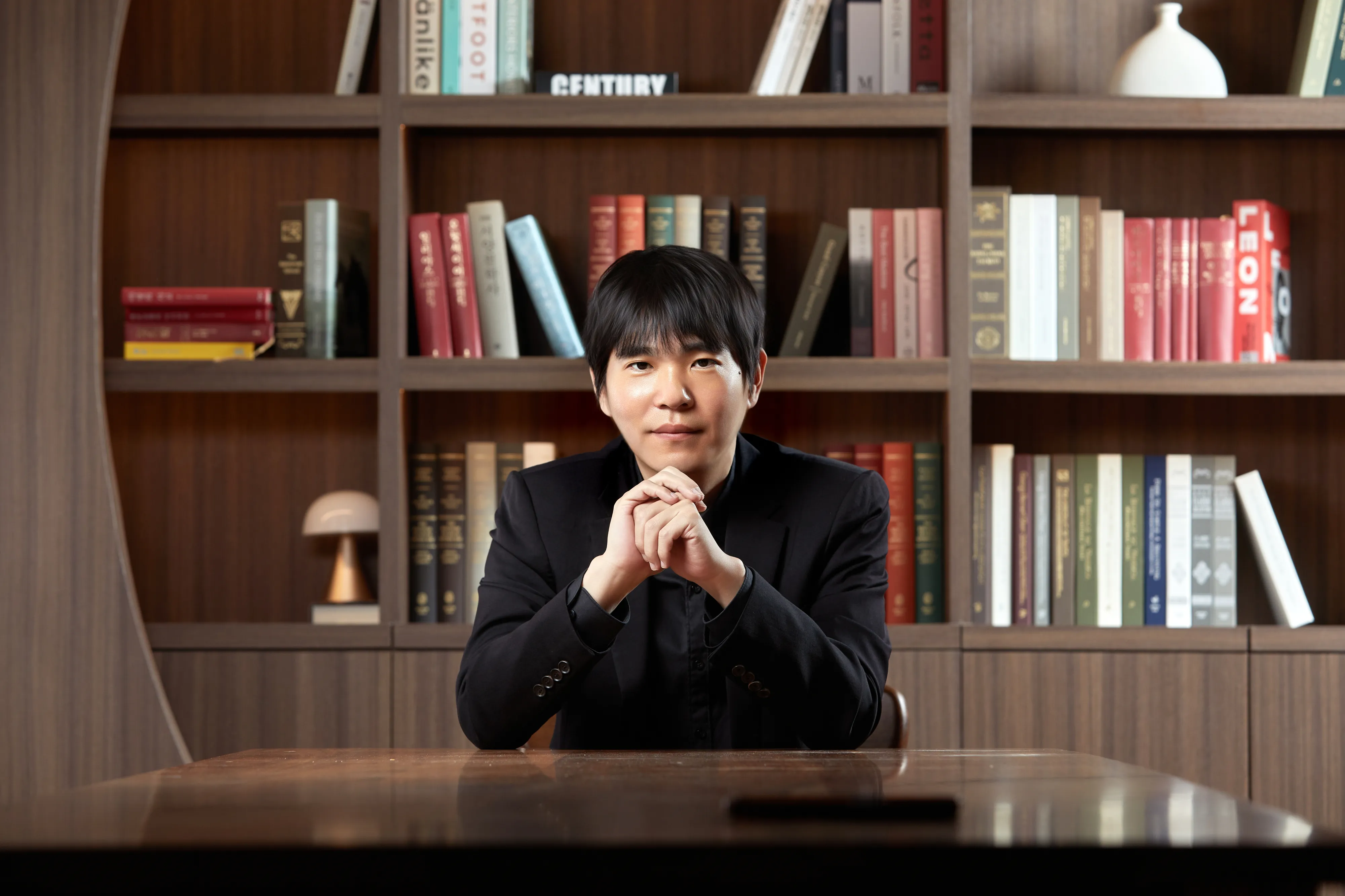 오는 18일부터 닷새 동안 서울 강남구 코엑스에서 열리는 2025 서울국제도서전에는 전직 프로바둑 기사 이세돌 등 다채로운 분야의 창작자들이 함께한다. 
서울국제도서전 제공