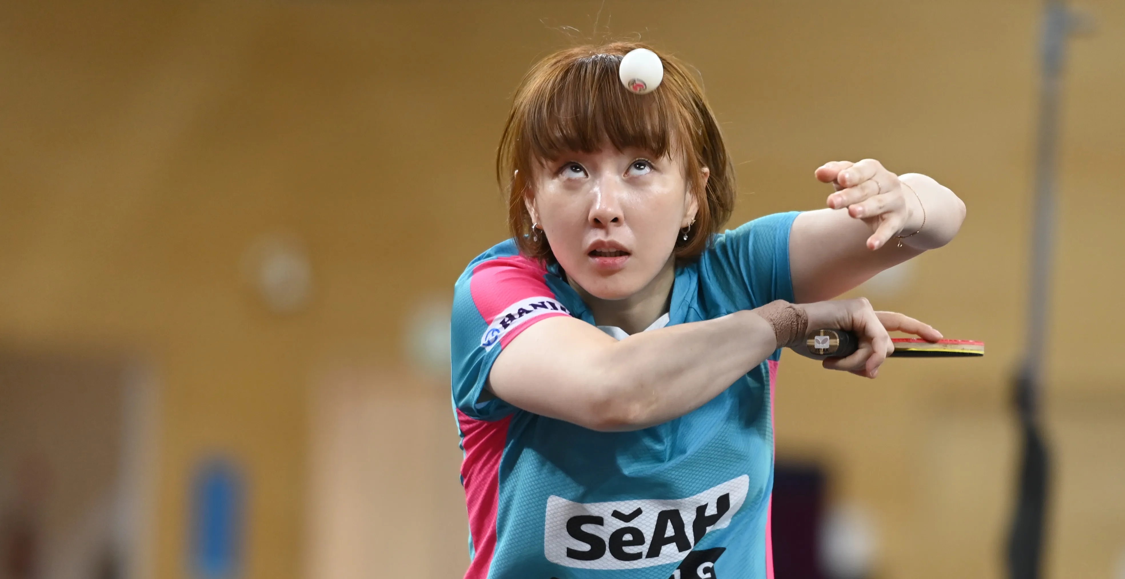 지난달 21일 카타르 도하에서 열린 2025 국제탁구연맹(ITTF) 세계선수권대회 여자 단식 32강전에서 서브를 넣고 있는 서효원.
사진공동취재단