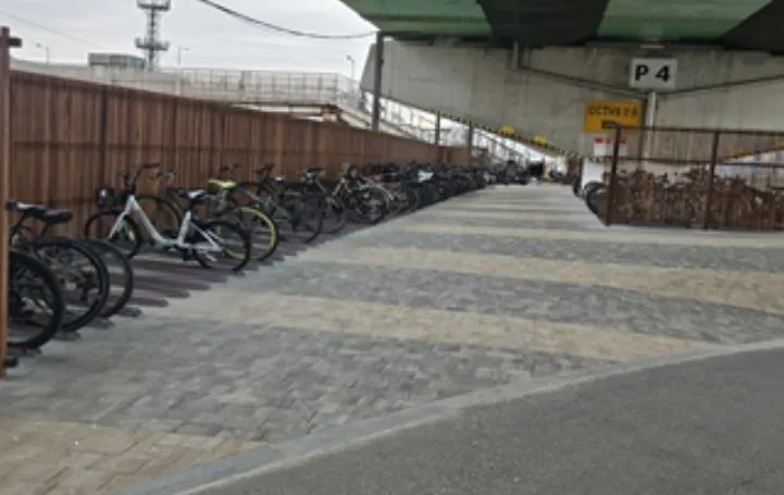 금나래 수변광장