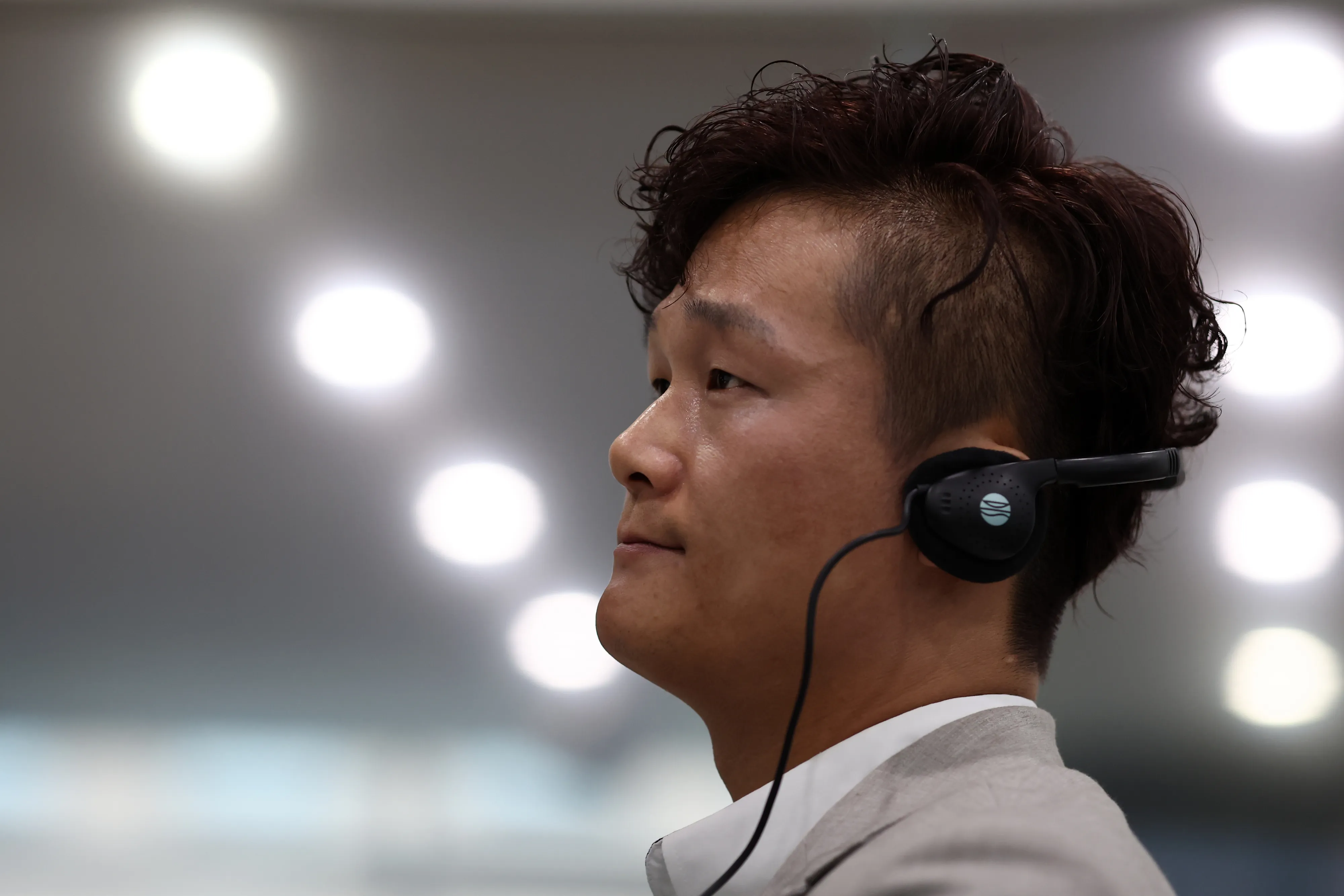발언 듣는 북 이탈주민  25일 서울글로벌센터에서 열린 ‘유엔 북한인권서울사무소, 피해자 및 증인이 바라보는 지난 10년 간의 조선민주주의인민공화국 내 인권 상황’ 공개세션에서 북한 이탈주민이 관계자의 발언을 듣고 있다. 2025.6.25 연합뉴스