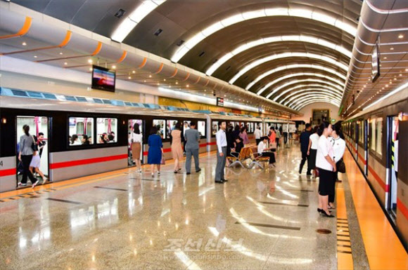 재일본조선인총연합회 기관지 조선신보는 30일 북한 평양의 지하철이 편리하게 변하고 있다고 보도했다. 2025.6.30  조선신보 홈페이지 캡처