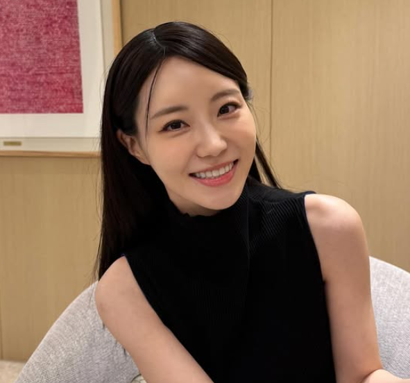 예비 신부인 방송인 허송연. 인스타그램