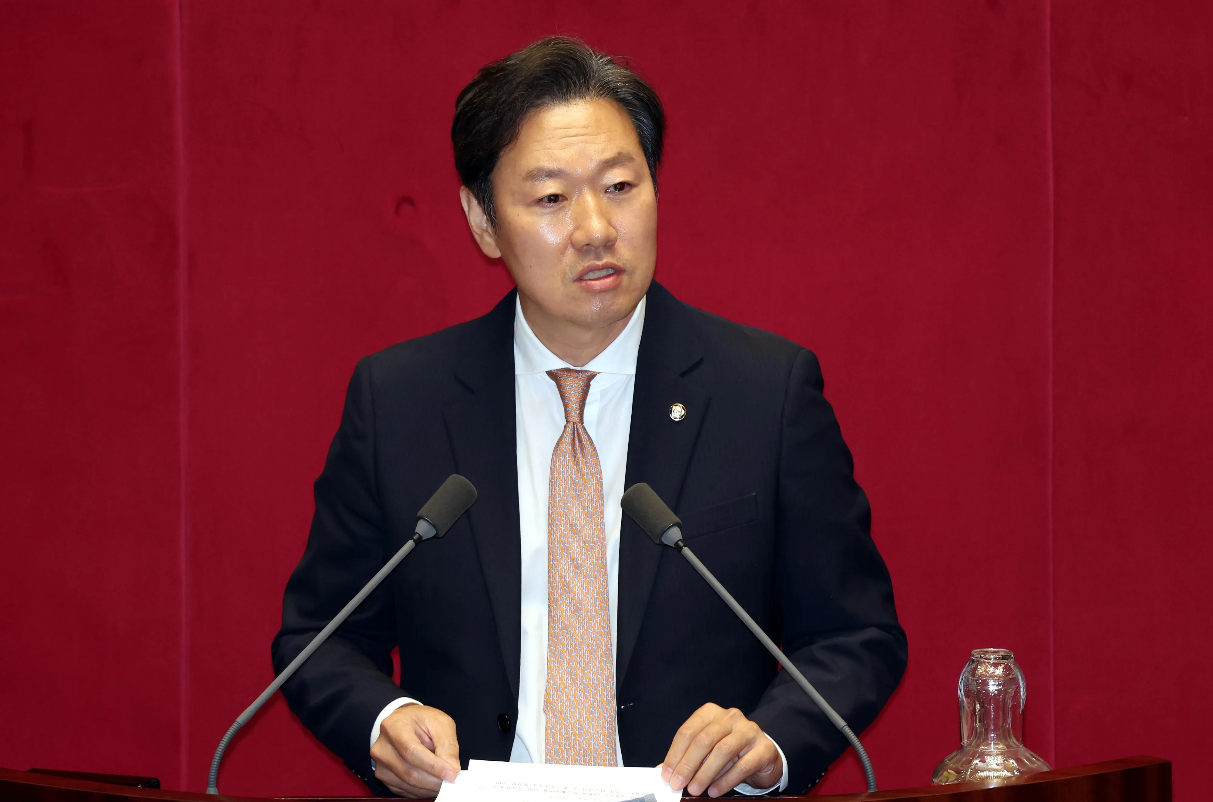 추경안 반대 토론하는 박수민 의원  박수민 국민의힘 의원이 4일 오후 서울 여의도 국회에서 열린 제426회 국회(임시회) 제5차 본회의에서 2회 추가경정예산안에 대한 반대토론을 하고 있다. 뉴시스