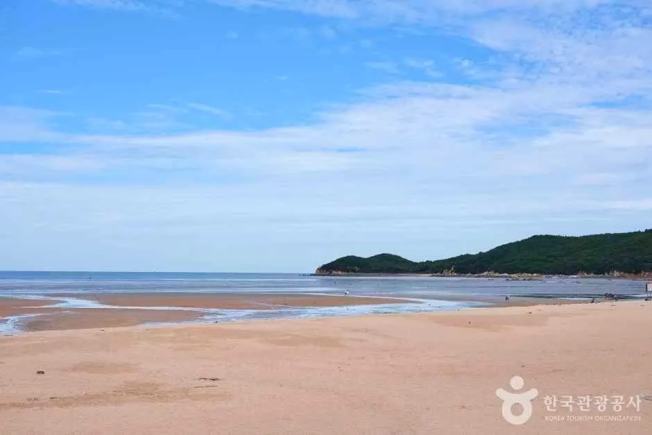 인천 무의도 하나개해수욕장 전경. 한국관광공사 제공