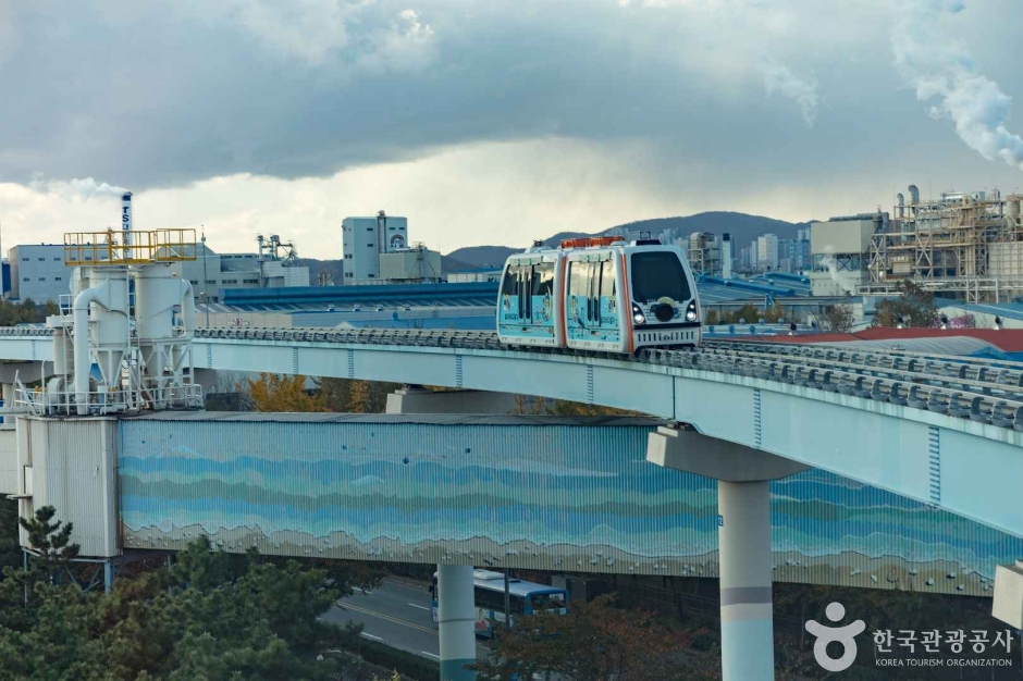 월미바다열차. 한국관광공사 제공