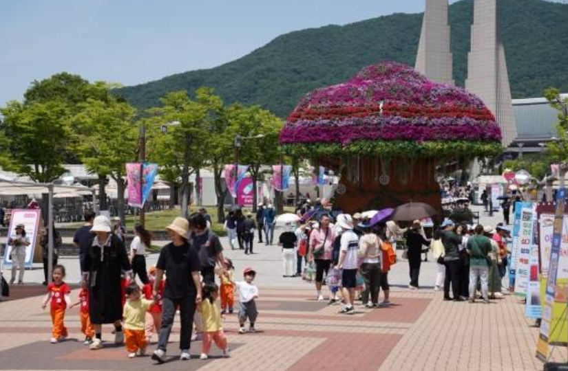 2025 천안 K-컬처박람회장을 찾은 관람객들. 시 제공