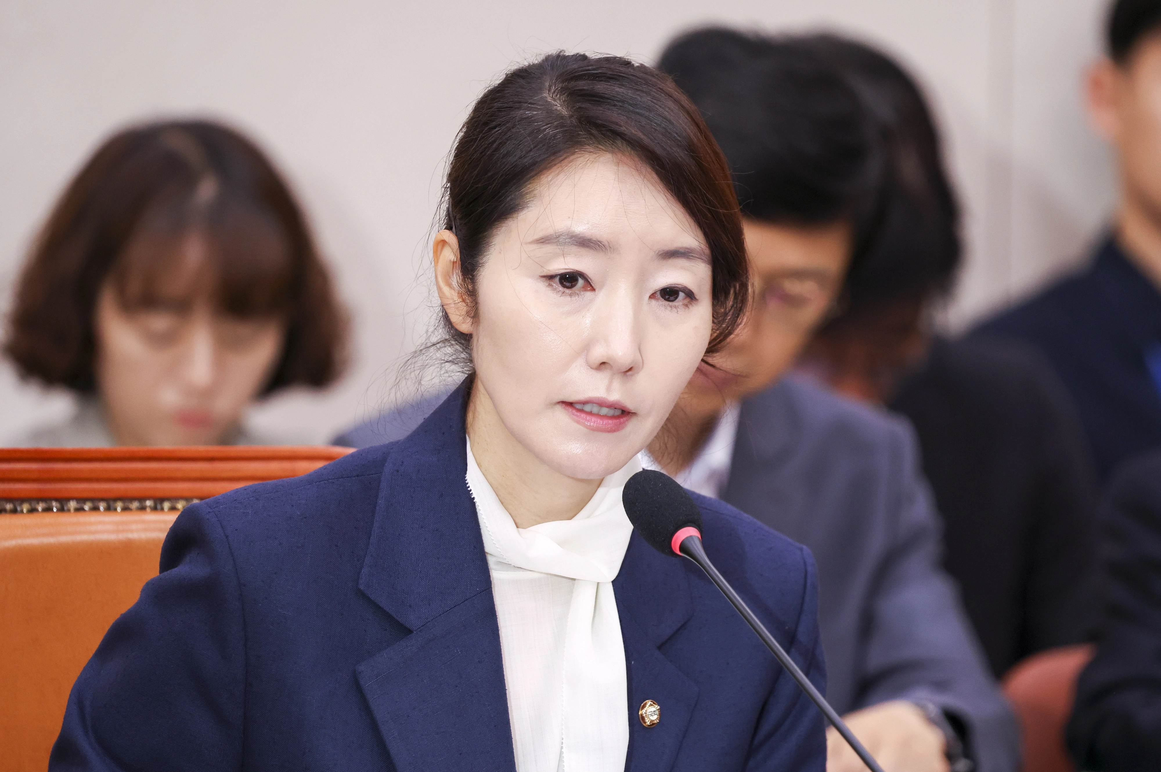 강선우 여성가족부 장관 후보자가 14일 서울 여의도 국회에서 열린 여성가족위원회의 인사청문회에서 질문에 답하고 있다. 2025.7.14 뉴시스