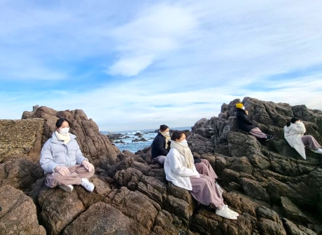 경주 골굴사 야외수련. 골굴사 제공