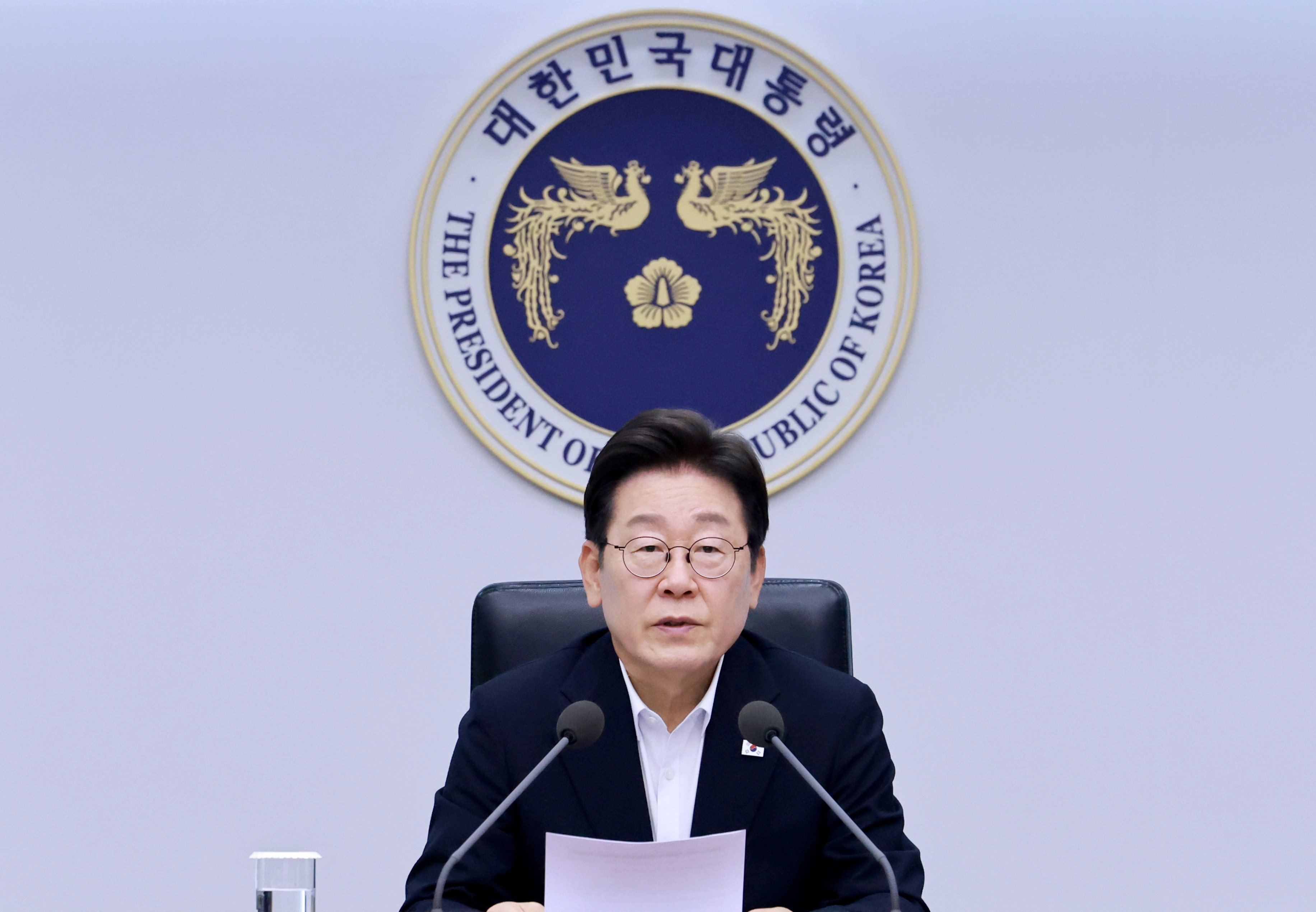 수석·보좌관 회의에서 발언하는 이재명 대통령  이재명 대통령이 17일 서울 용산 대통령실 청사에서 열린 4차  수석·보좌관 회의에서 발언하고 있다. 2025.7.17 연합뉴스