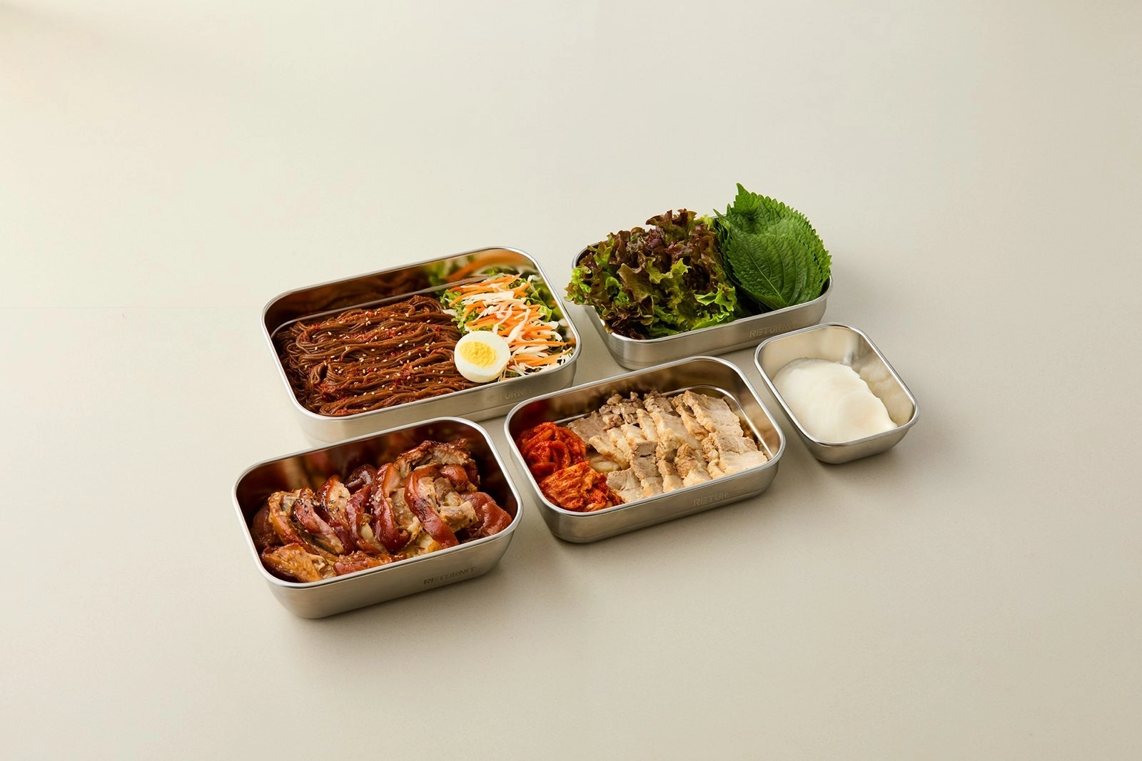 제주도가 21일부터 ‘제주가치돌봄’ 식사 지원 서비스에서 1회용 플라스틱 용기를 스테인리스 다회용기로 전환하는 친환경 정책을 시행한다. 제주도 제공