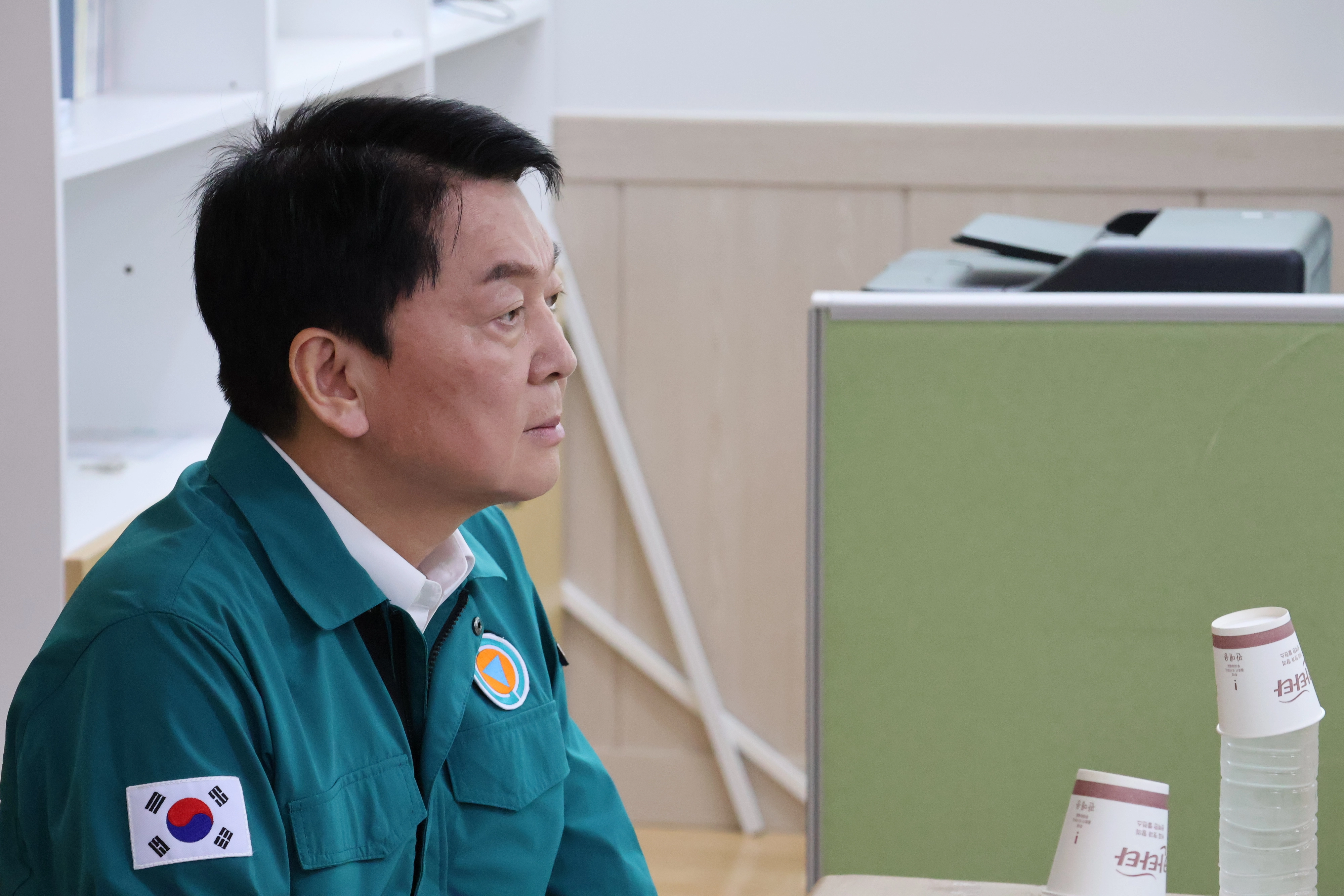 안철수 국민의힘 의원이 22일 충남 예산 수해 현장을 찾은 모습. 안철수 의원실 제공