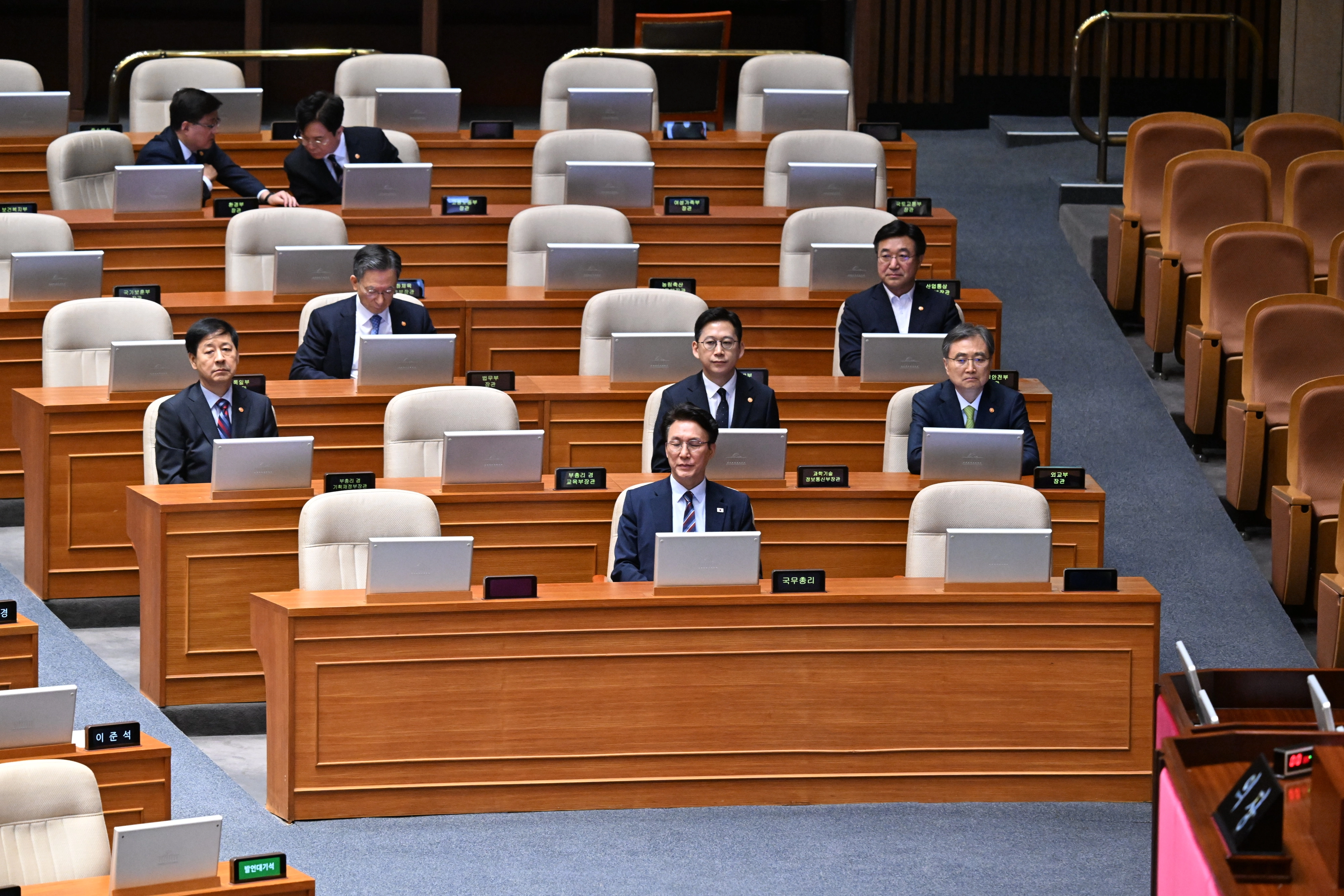 김민석 국무총리와 신임 국무위원들이  23일 국회 본회의에서 참석해 있다. 2025.7.23 안 주영 전문기자