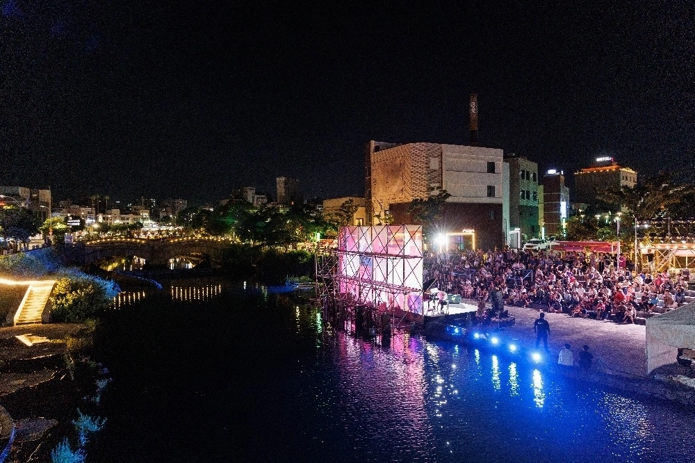 제주도 야간관광 콘텐츠인 ‘컬러풀 산지 페스티벌’. 사진은 지난해 행사 모습. 제주도 제공